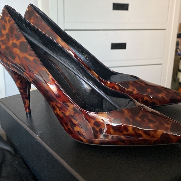 BRAND NEW KIKI SAINT LAURENT 85 PUMPS IN PATENT TARTARUGA MANLO NATURAL 40.5๐ฅ๐ฅ - Picture 9 of 9